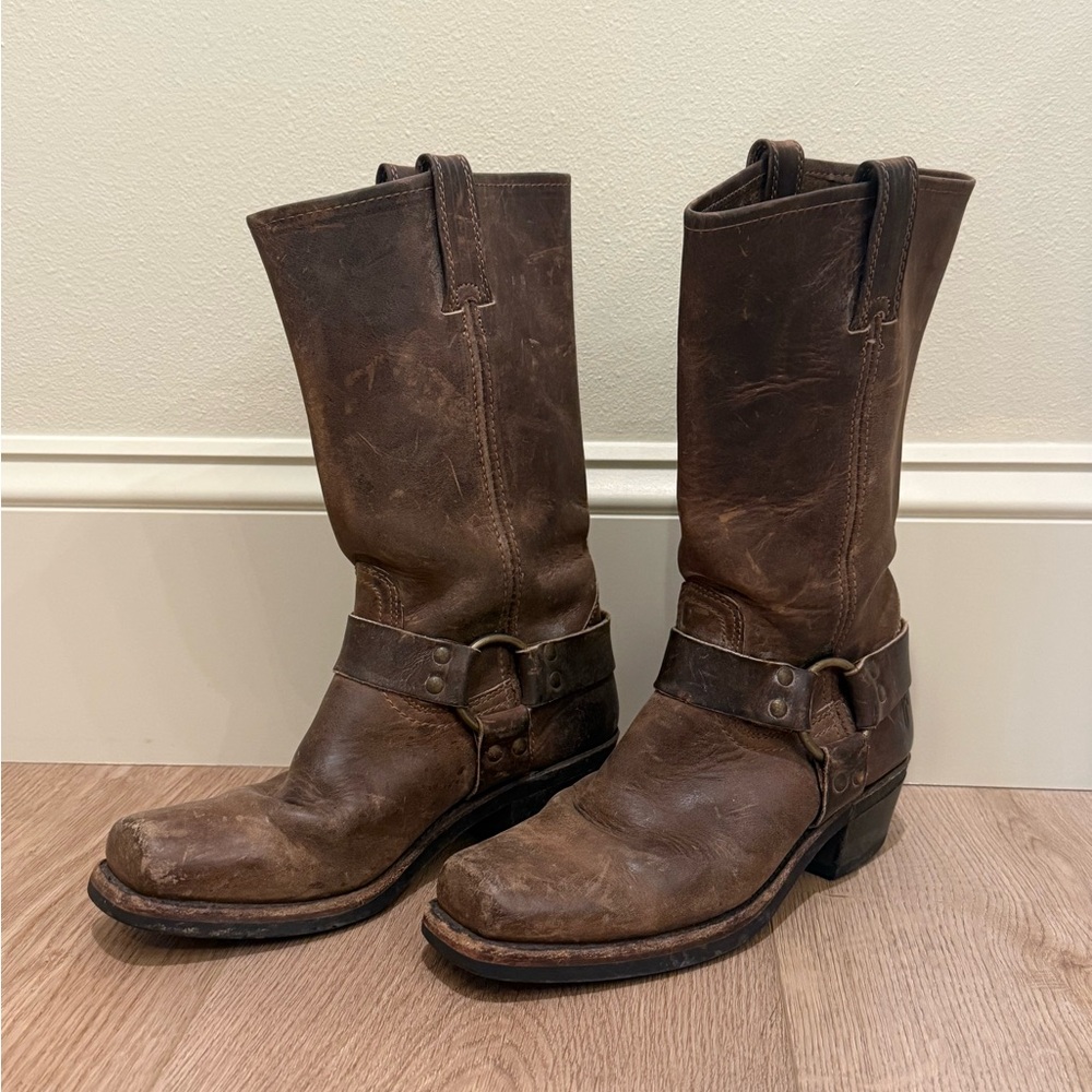 FRYE HARNESS OILED WESTERN BOOTS - BROAD SQUARE TOE